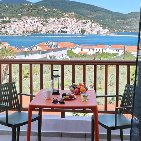 Maistros Suites - Pera Skopelos Exterior foto