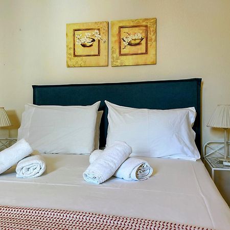 Maistros Suites - Pera Skopelos Exterior foto