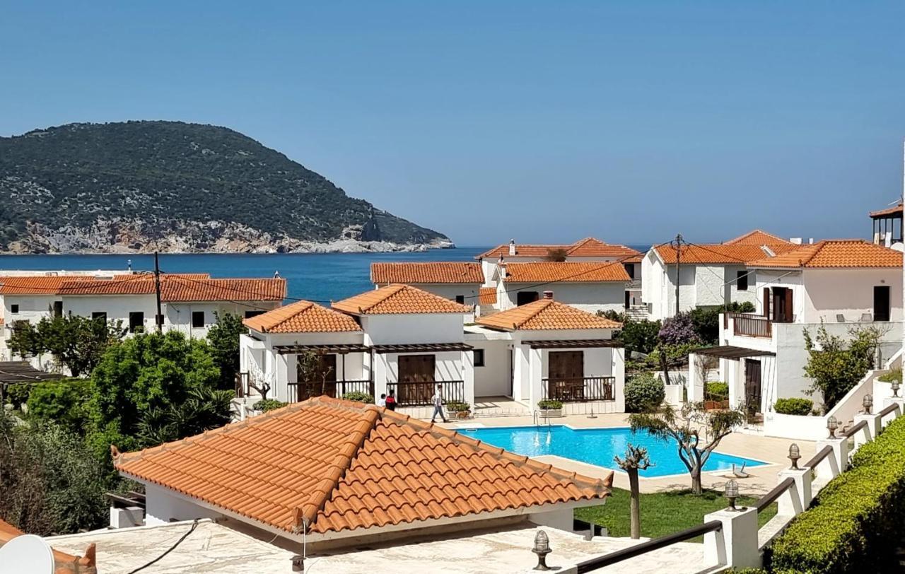 Maistros Suites - Pera Skopelos Exterior foto