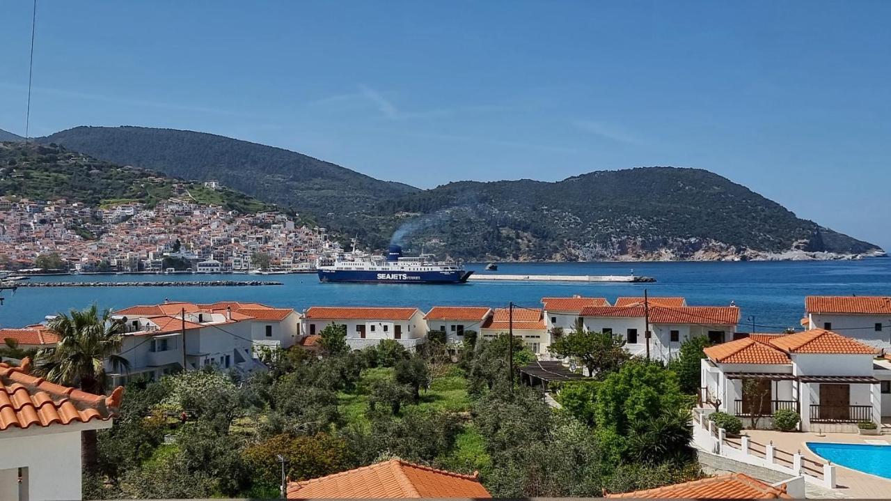 Maistros Suites - Pera Skopelos Exterior foto