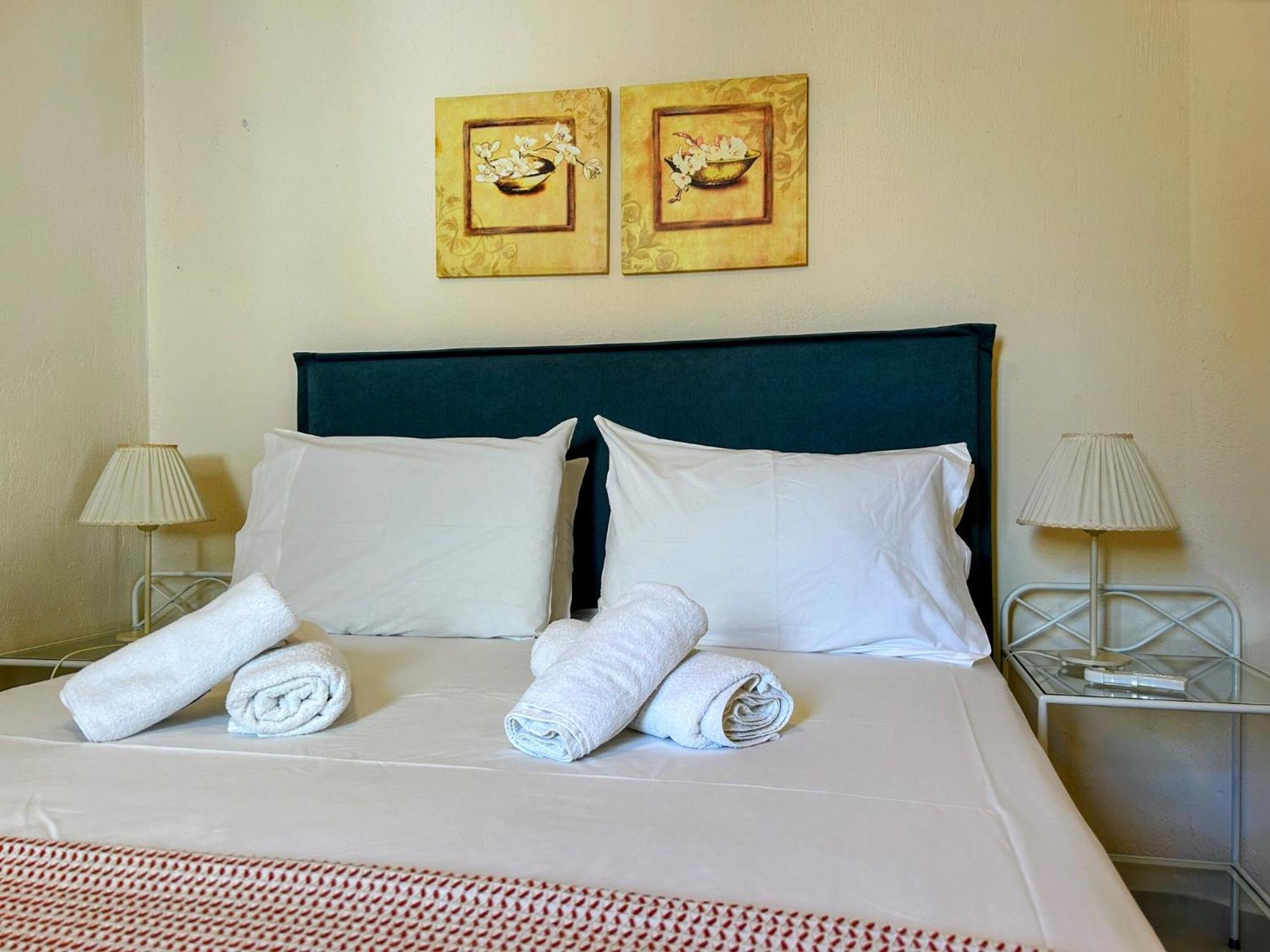 Maistros Suites - Pera Skopelos Exterior foto