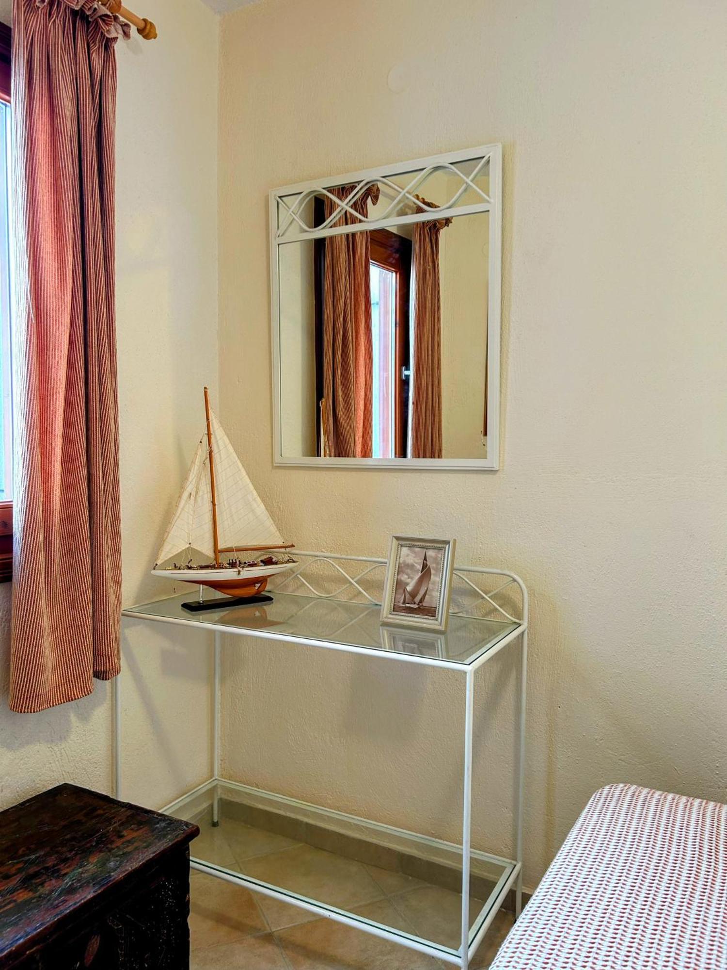 Maistros Suites - Pera Skopelos Exterior foto